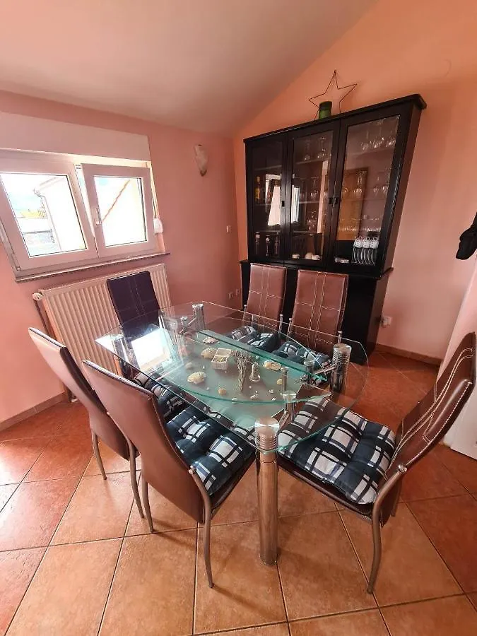 Apartman Nika Apartment Omisalj 0*,