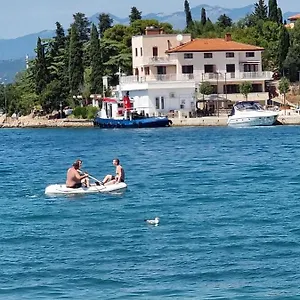 Hotel Riva, Omisalj